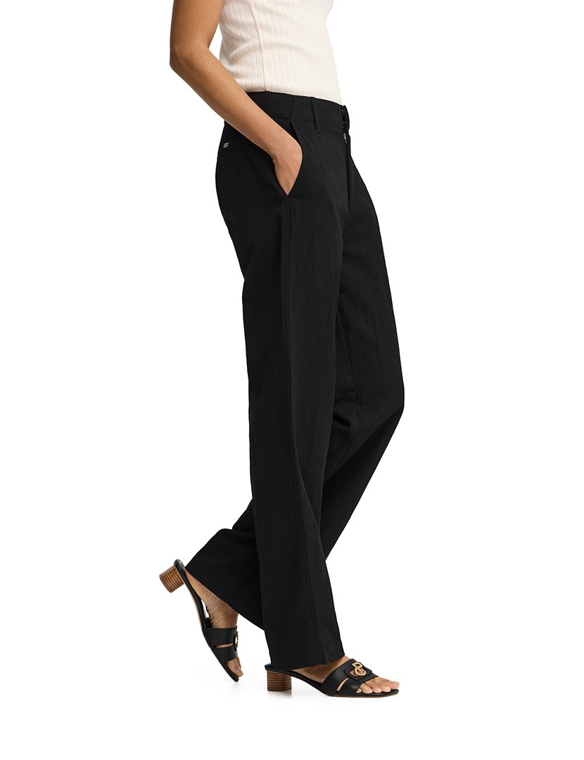 Pantalones Regular Fit Negros