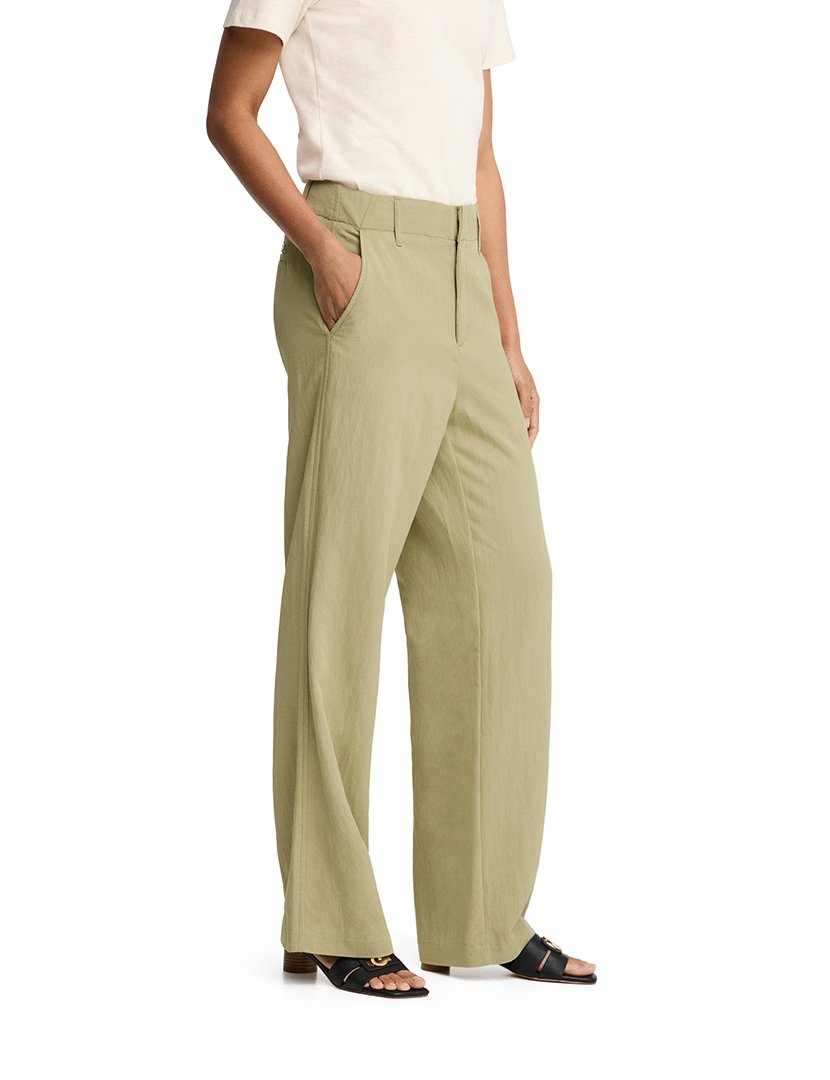 Pantalones Beiges de Corte Regular