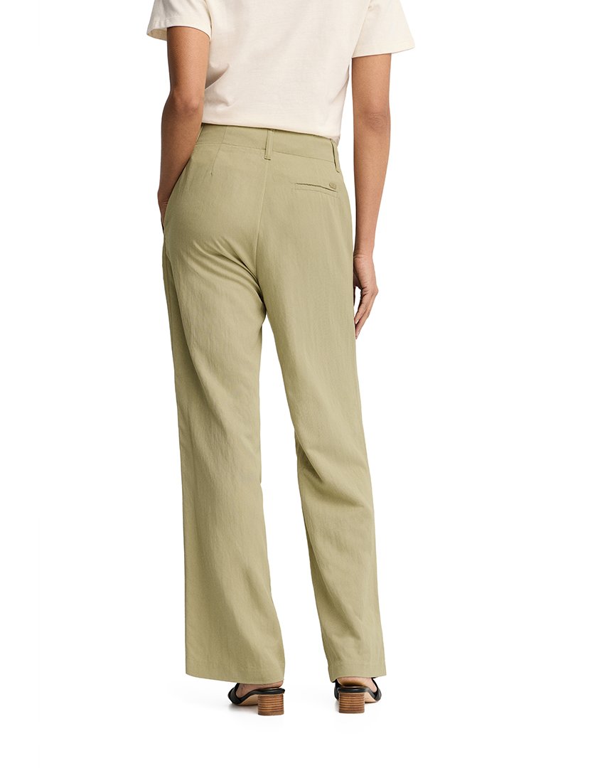 Pantalones Beiges de Corte Regular