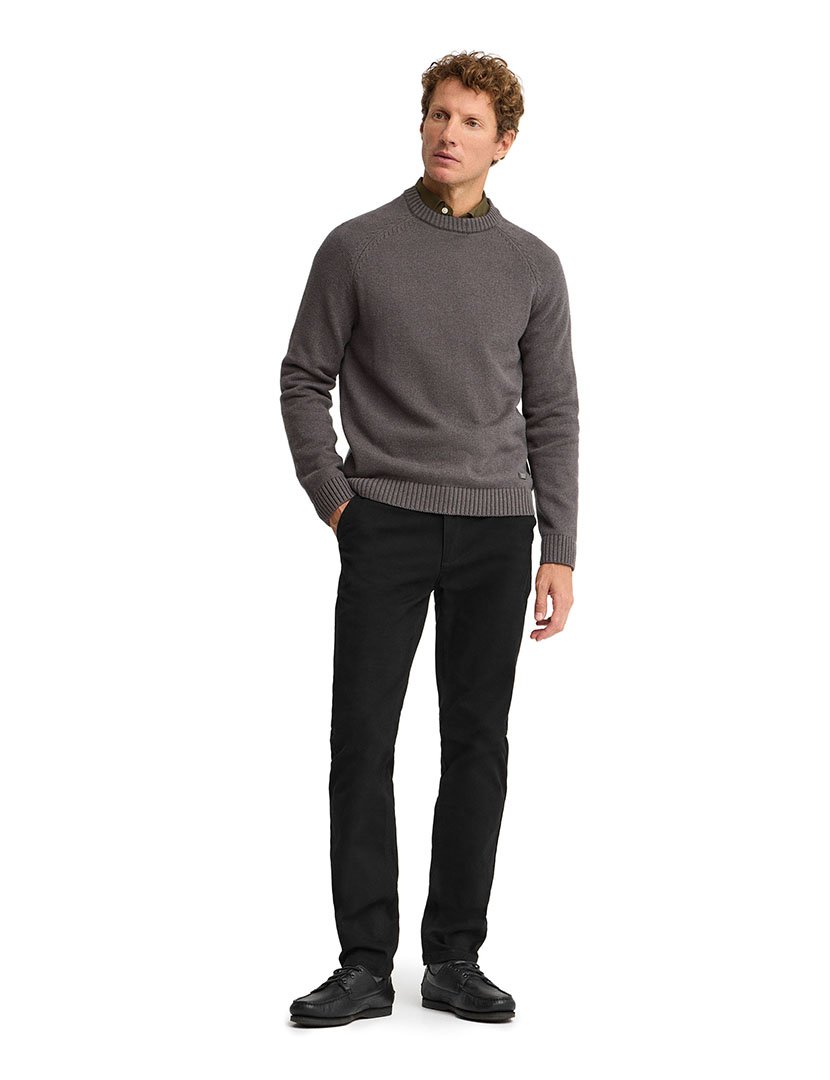 Calças Chino slim fit Preto